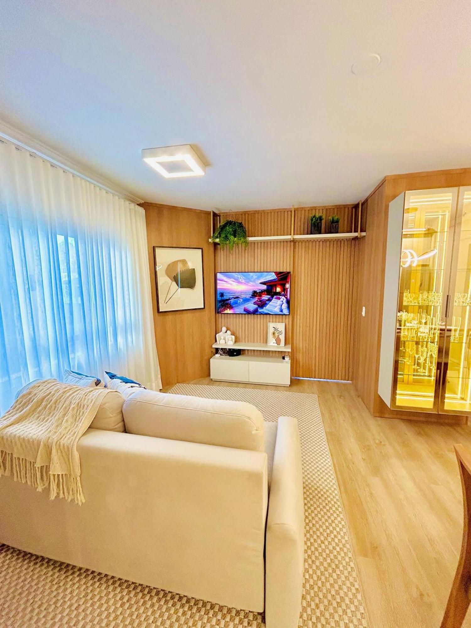 Alto Padrao Lindo No Centro 200Mt Da Rua Coberta Appartement Gramado Buitenkant foto
